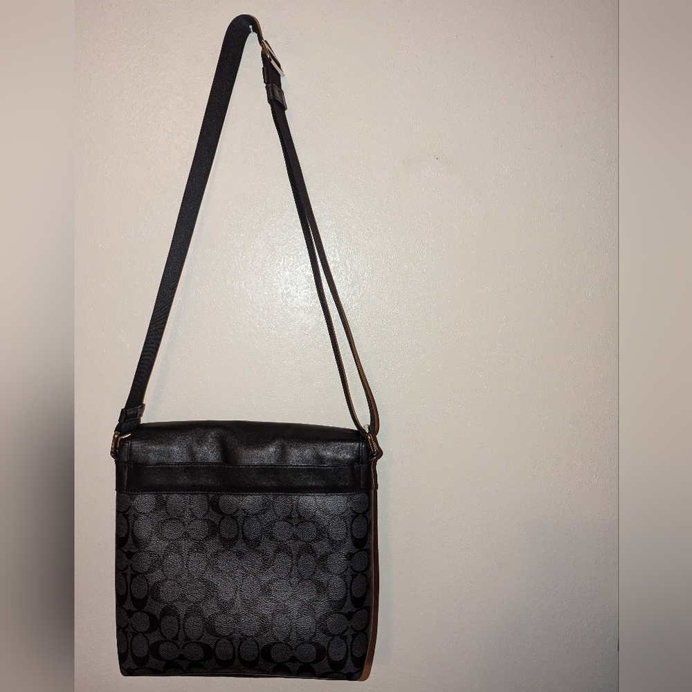 COACH CHARLES  Small Messenger Leather Signature Canvas Black Smoke EUC - Picture 3 of 14